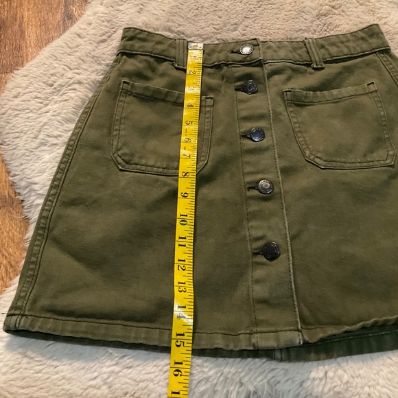 Bershka Skirt Button Front Size‎ 4 Olive Green Front Pockets Denim Mini A Line - Picture 3 of 5